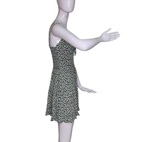 Elodie NWOT Summer Dress Fit and Flair Sleeveless Floral Print Pullover Size M - Picture 4 of 8